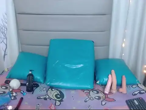 Cintia Leon online show from 10/29/25, 07:26