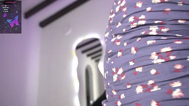 valentina king18 online show from 09/22/25, 07:27