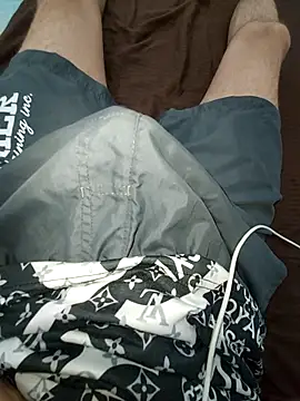 RaoufDz17cm online show from 09/23/25, 05:05