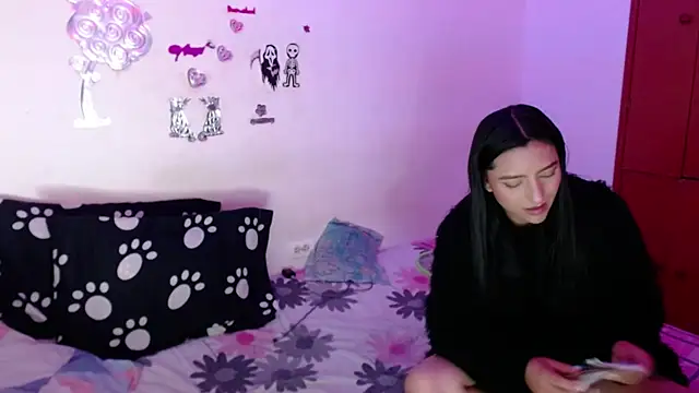 EvaHarryy online show from 07/04/26, 11:22