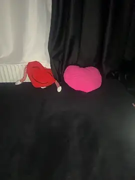 Snapshot of milagros0 chatting on 10/24/25, 10:50 milagros0 online show from 10/24/25, 10:50