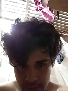 Snapshot of mizae chatting on 09/14/25, 01:32 mizae online show from 09/14/25, 01:32