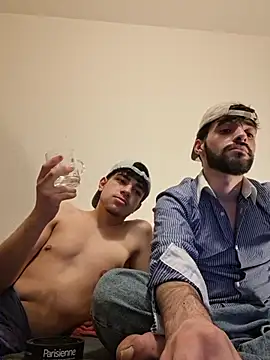 young swisscouple online show from 03/02/26, 09:43