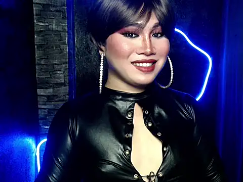 Snapshot of pretty_lassy chatting on 09/19/25, 09:54 pretty lassy online show from 09/19/25, 09:54