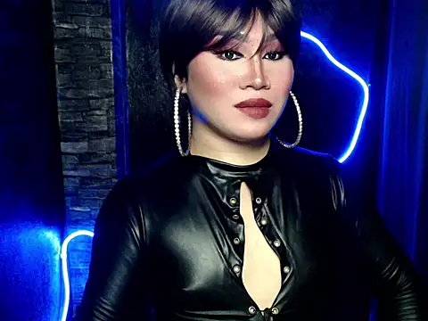 Snapshot of pretty_lassy chatting on 09/24/25, 08:17 pretty lassy online show from 09/24/25, 08:17