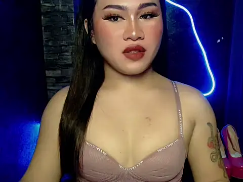 Snapshot of pretty_lassy chatting on 10/14/25, 04:08 pretty lassy online show from 10/14/25, 04:08