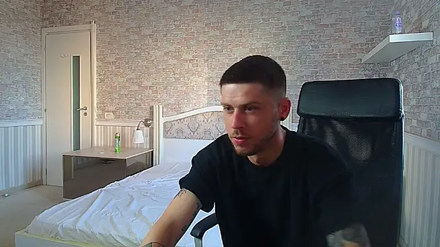 JonahShaw online show from 06/25/26, 04:23