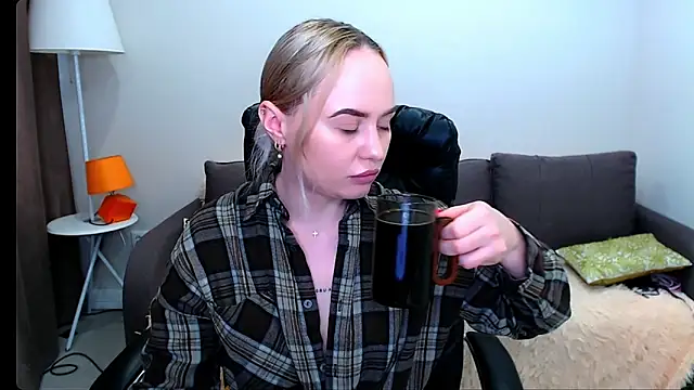 LiluMoon   online show from 03/31/26, 11:32