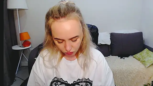 LiluMoon   online show from 04/02/26, 06:38