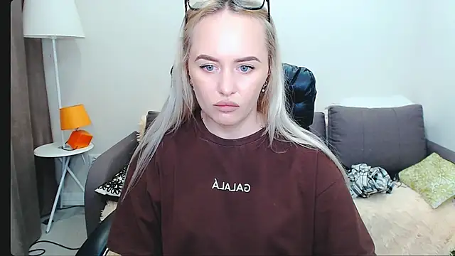 LiluMoon   online show from 04/04/26, 03:09