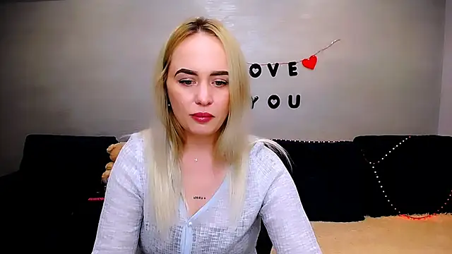 LiluMoon   online show from 04/09/26, 04:23