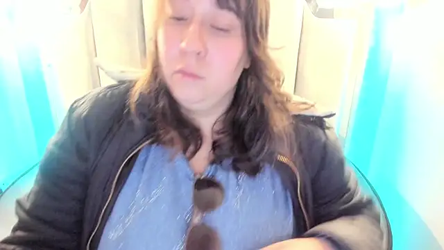  Emily rosee  online show from 09/19/25, 11:11