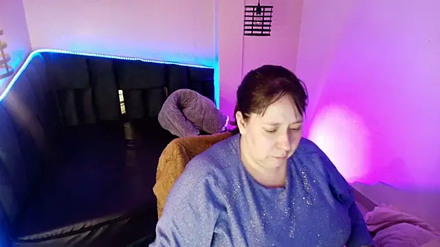  Emily rosee  online show from 12/04/25, 11:30