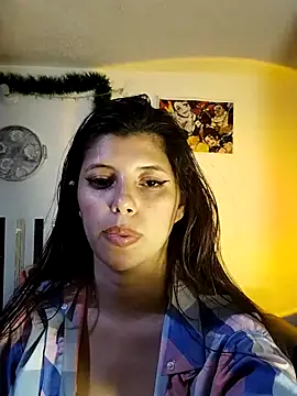 Snapshot of cutehaome chatting on 11/22/25, 11:53 cutehaome online show from 11/22/25, 11:53