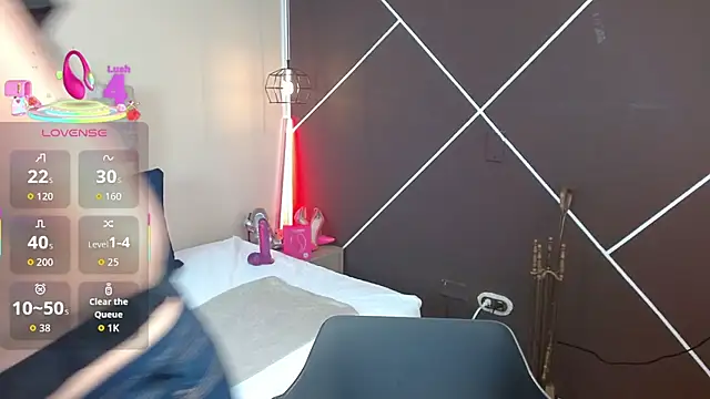 ScarletHott  online show from 10/14/25, 11:55