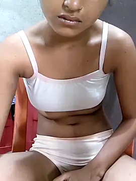 Snapshot of Tara2007 chatting on 11/03/25, 05:09 Tara2007 online show from 11/03/25, 05:09