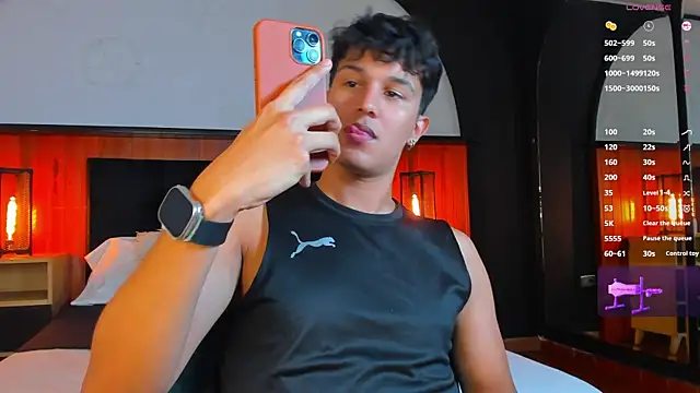 Leo Savage  online show from 04/29/26, 03:54