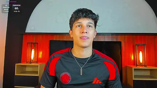 Leo Savage  online show from 05/18/26, 04:07