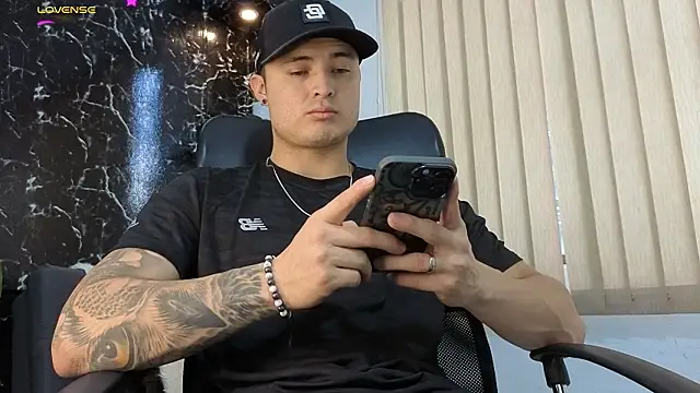 Alexander ferre online show from 02/05/26, 01:27