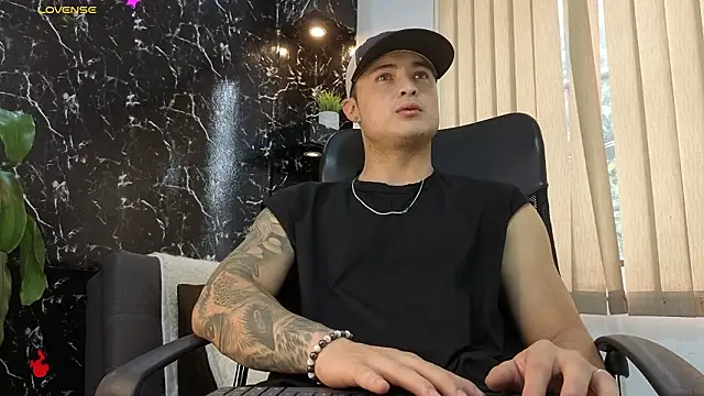 Alexander ferre online show from 02/07/26, 01:15