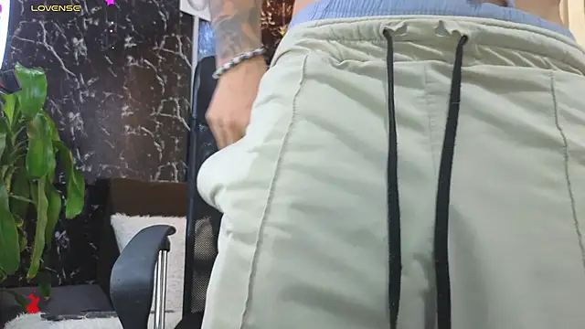 Alexander ferre online show from 03/15/26, 01:17