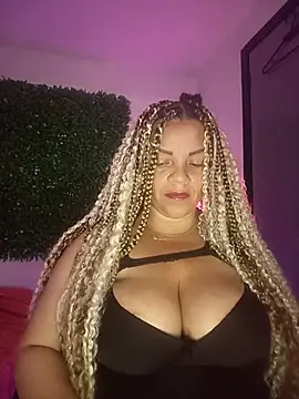 Eva Luxei online show from 11/07/25, 12:38