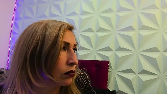 LilyQueen cg online show from 09/26/25, 05:50