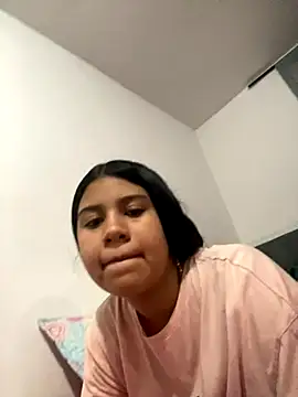 Snapshot of AntonellaCute_ab chatting on 09/29/25, 11:09 AntonellaCute ab online show from 09/29/25, 11:09