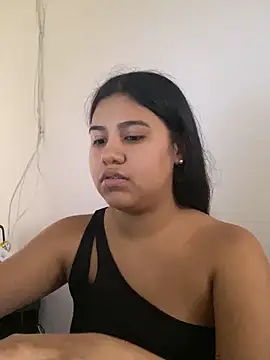 Snapshot of AntonellaCute_ab chatting on 11/17/25, 10:15 AntonellaCute ab online show from 11/17/25, 10:15