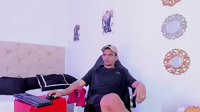  Tarekk  online show from 09/11/25, 05:13