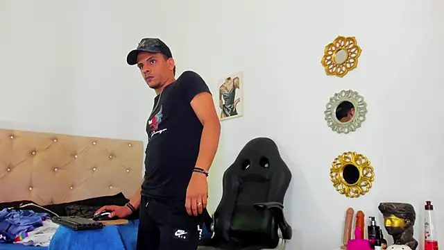  Tarekk  online show from 10/19/25, 09:26