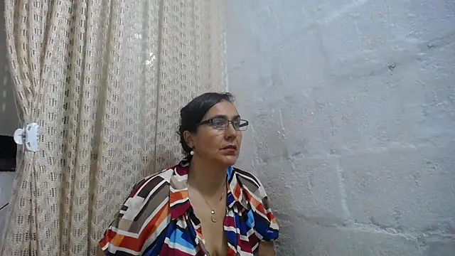 gabbyparker  online show from 03/26/26, 09:48