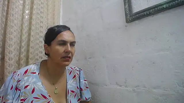 gabbyparker  online show from 05/14/26, 09:38