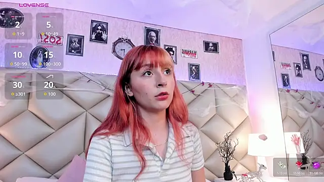 dafnne hall online show from 10/23/25, 04:23