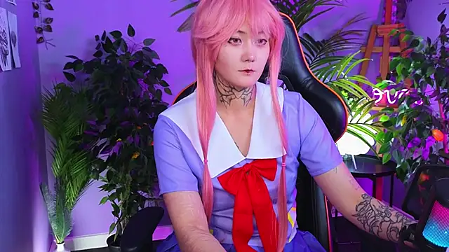 Snapshot of GothXRaven chatting on 11/28/25, 04:09 GothXRaven online show from 11/28/25, 04:09