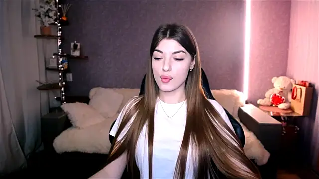 Dianaa Lee0 online show from 02/19/26, 08:27