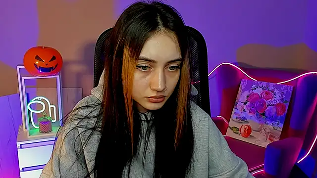 olivianorton online show from 10/27/25, 03:38