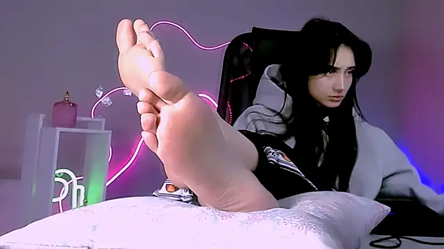 olivianorton online show from 03/01/26, 01:46