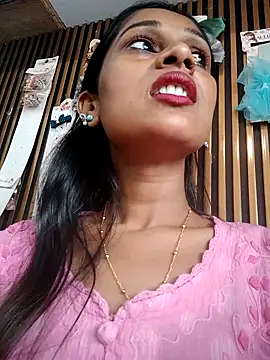 hotshreya69 online show from 11/02/25, 10:28
