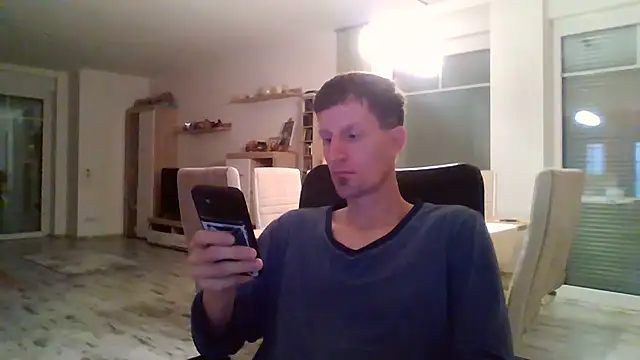 Snapshot of Trockenbau chatting on 11/15/25, 08:22 Trockenbau online show from 11/15/25, 08:22