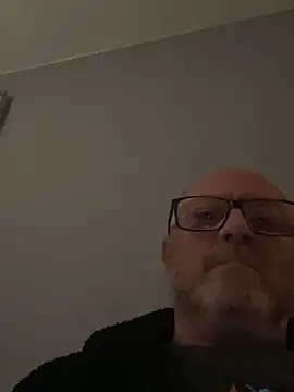 Snapshot of naughtygrandad1 chatting on 01/06/26, 08:40 naughtygrandad1 online show from 01/06/26, 08:40