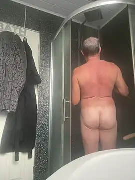 Snapshot of naughtygrandad1 chatting on 01/09/26, 11:35 naughtygrandad1 online show from 01/09/26, 11:35