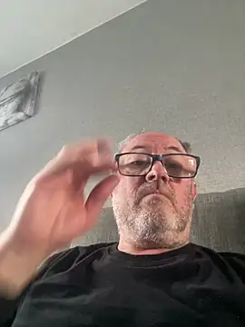 Snapshot of naughtygrandad1 chatting on 02/27/26, 08:25 naughtygrandad1 online show from 02/27/26, 08:25