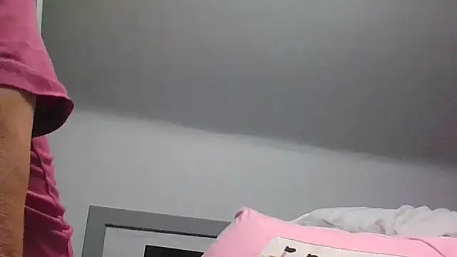 Snapshot of naughtygrandad1 chatting on 04/17/26, 10:13 naughtygrandad1 online show from 04/17/26, 10:13