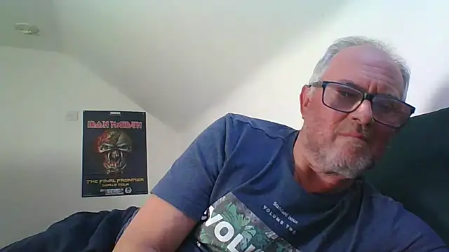 Snapshot of naughtygrandad1 chatting on 04/28/26, 06:02 naughtygrandad1 online show from 04/28/26, 06:02
