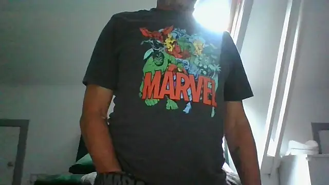 Snapshot of naughtygrandad1 chatting on 05/03/26, 06:52 naughtygrandad1 online show from 05/03/26, 06:52