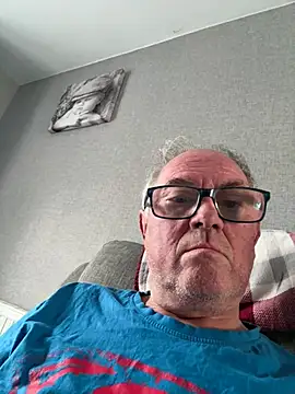 Snapshot of naughtygrandad1 chatting on 05/24/26, 07:02 naughtygrandad1 online show from 05/24/26, 07:02