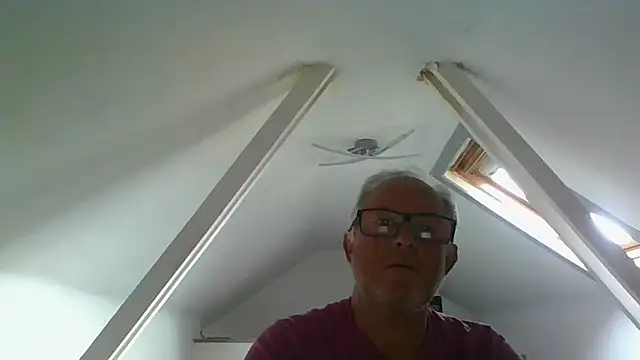 Snapshot of naughtygrandad1 chatting on 06/03/26, 05:07 naughtygrandad1 online show from 06/03/26, 05:07