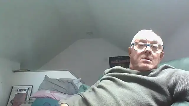 Snapshot of naughtygrandad1 chatting on 06/09/26, 11:55 naughtygrandad1 online show from 06/09/26, 11:55