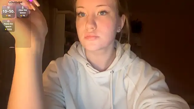 PandaFluff online show from 02/09/26, 05:39